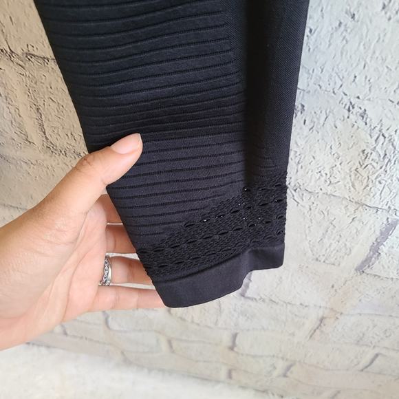 Fashion Nova Work For It Black Active Capri Leggings Size Medium - Picture 4 of 9